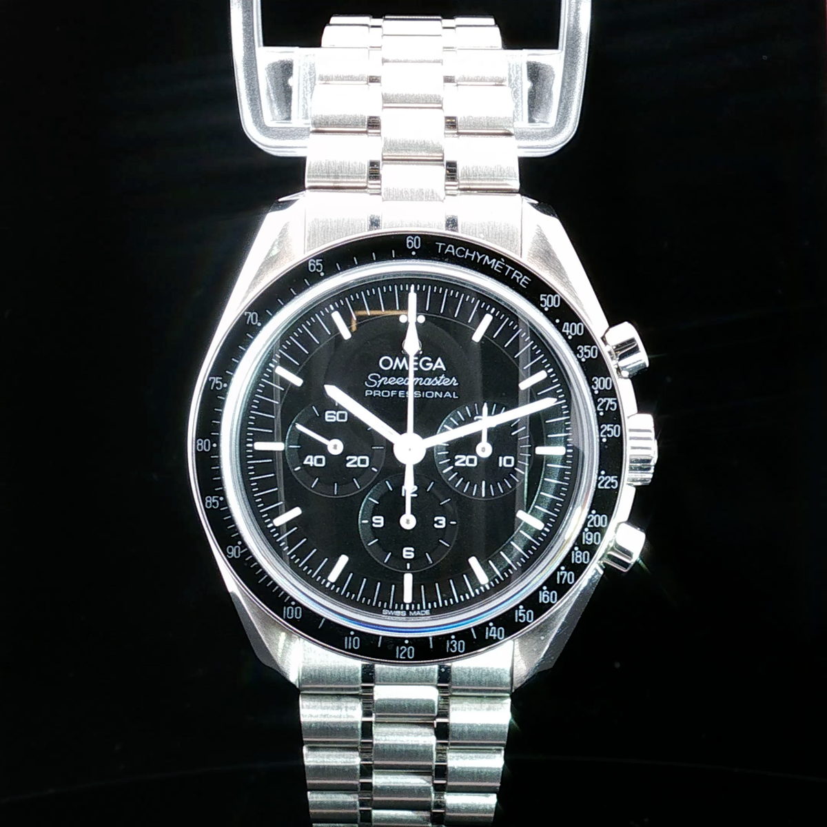 2025 Omega Speedmaster Moonwatch Chronograph 42mm 310.30.42.50.01.002 Stainless Steel Black Dial with Sapphire Crystal