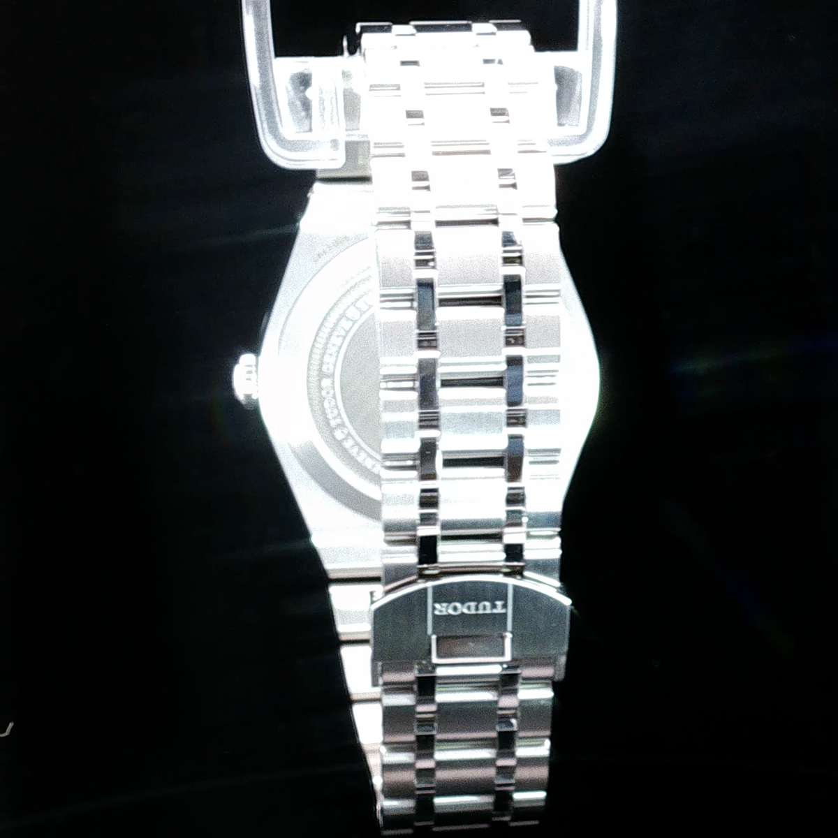 Brand New Tudor Royal 38mm Black Dial Roman M28500