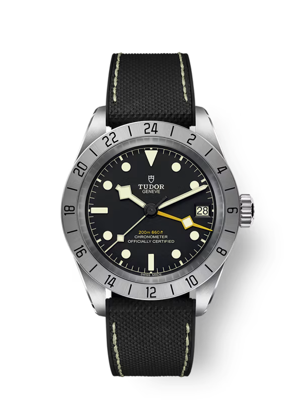Black Bay Pro Manufacture Calibre MT5652 39mm steel case Hybrid rubber and leather strap m79470-0003